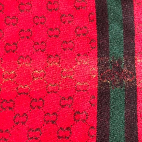 Gucci Black and Red Winter Scarf - Picture 6 of 8